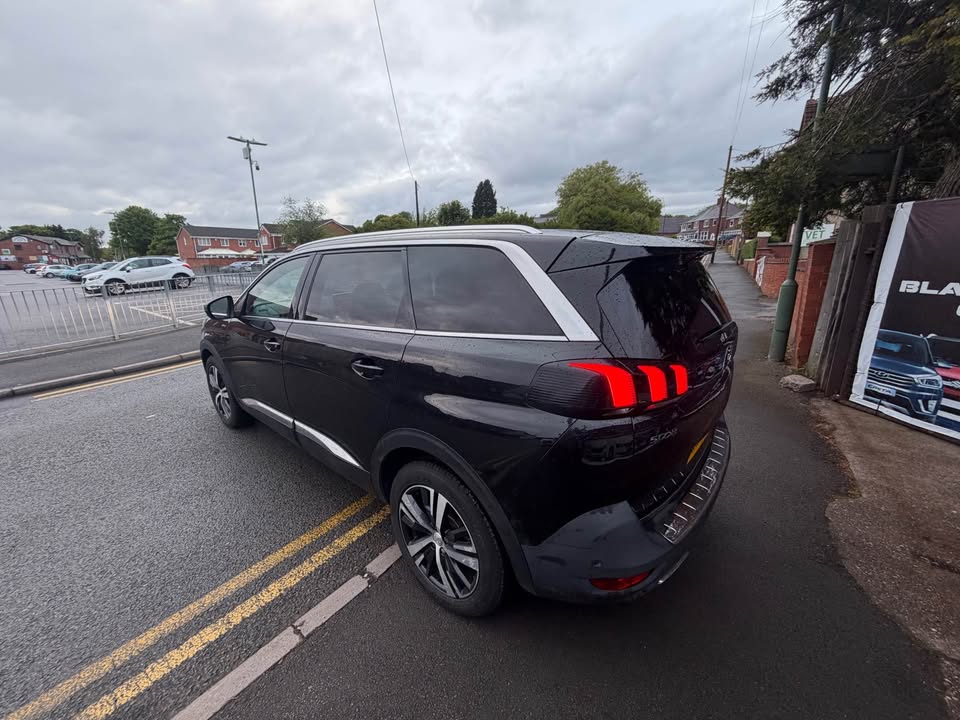 2019 Peugeot 5008