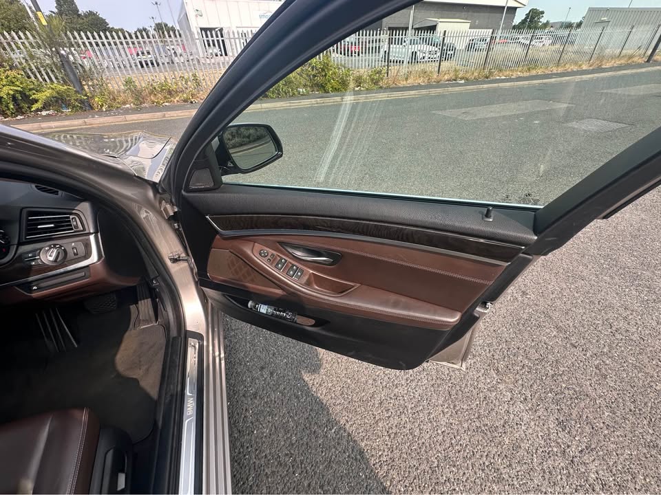2016 BMW series 5 luxury auto